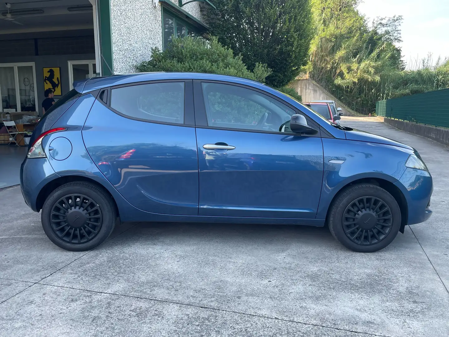 Lancia Ypsilon 1.0 FireFly 5p Hybrid Silver UNIPRO*NEOPATENTATI Blu/Azzurro - 2