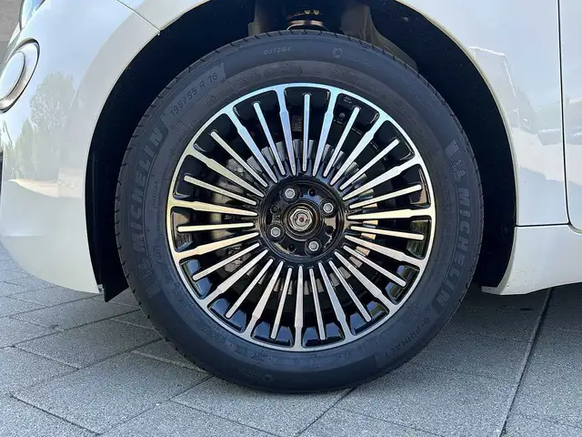 Fiat 500c view 9