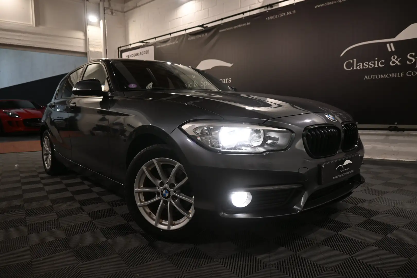 BMW 116 116i EURO 6b / FACELIFT / GPS NAVI / LEDS / PDC !! Grau - 2