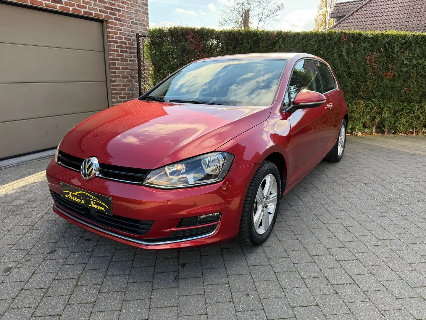 Volkswagen Golf Golf 1.2 TSI BlueMotion Highline,GARANTIE,NAVI,ACC Rood - 1