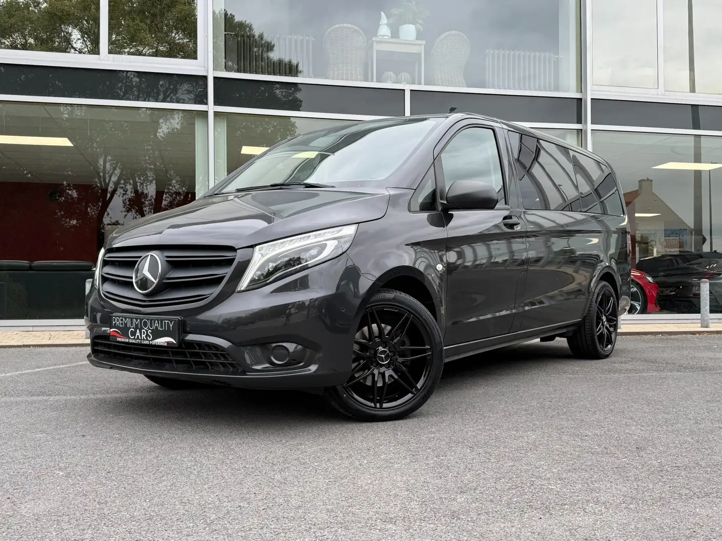 Mercedes-Benz Vito DUBBELE CABINE / TREKHAAK / CARPLAY / LED LIGHTS / Gris - 1