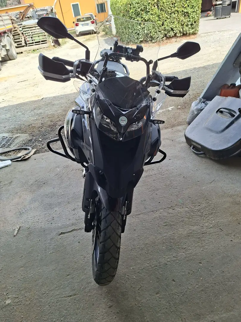 Benelli TRK 502 x Czarny - 1