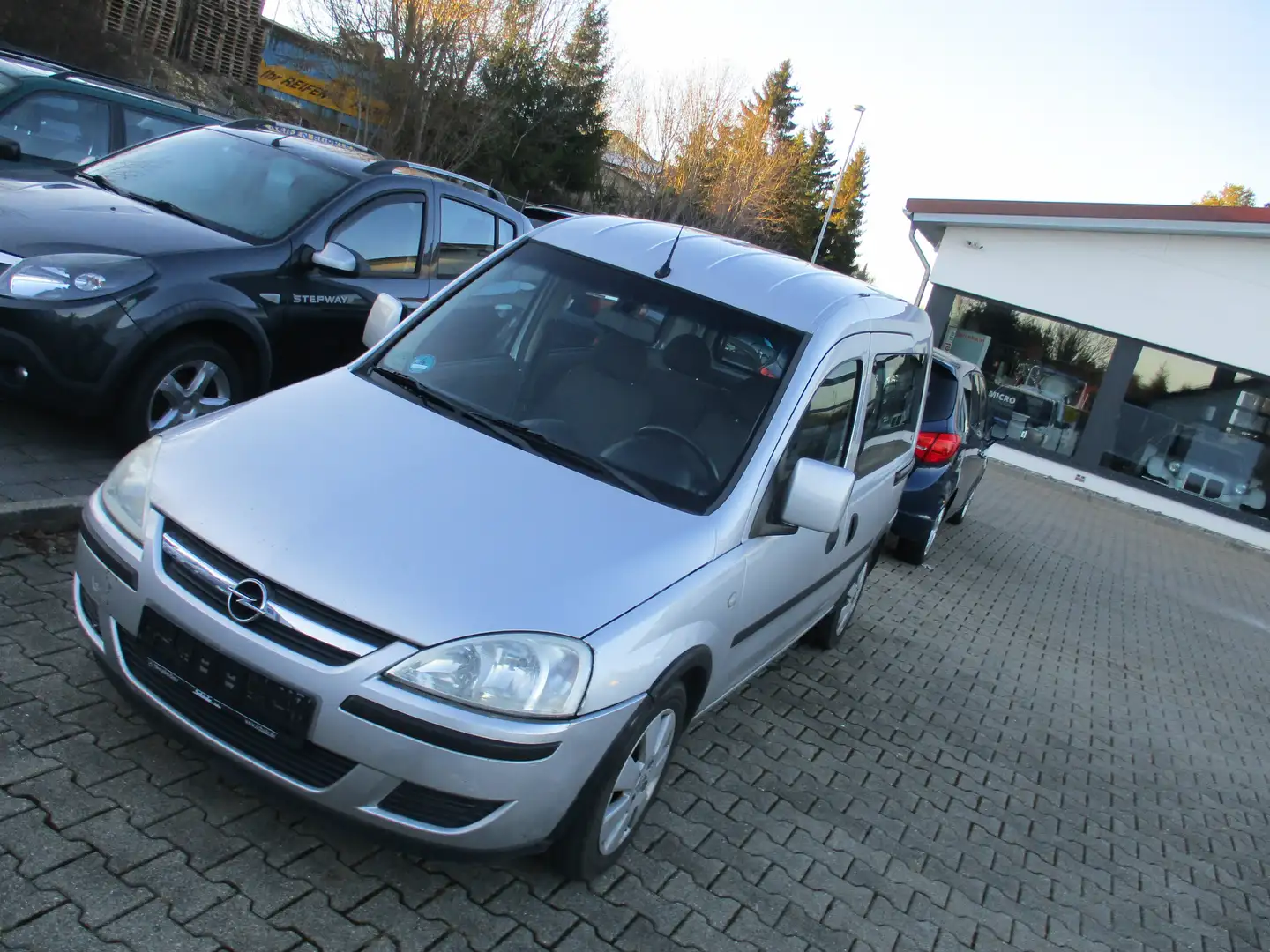 Opel Combo 1.6 Silber - 2