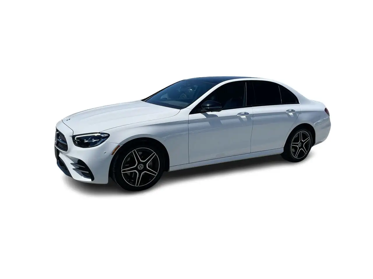 Mercedes-Benz E-Class снимка Mercedes-Benz E-Class