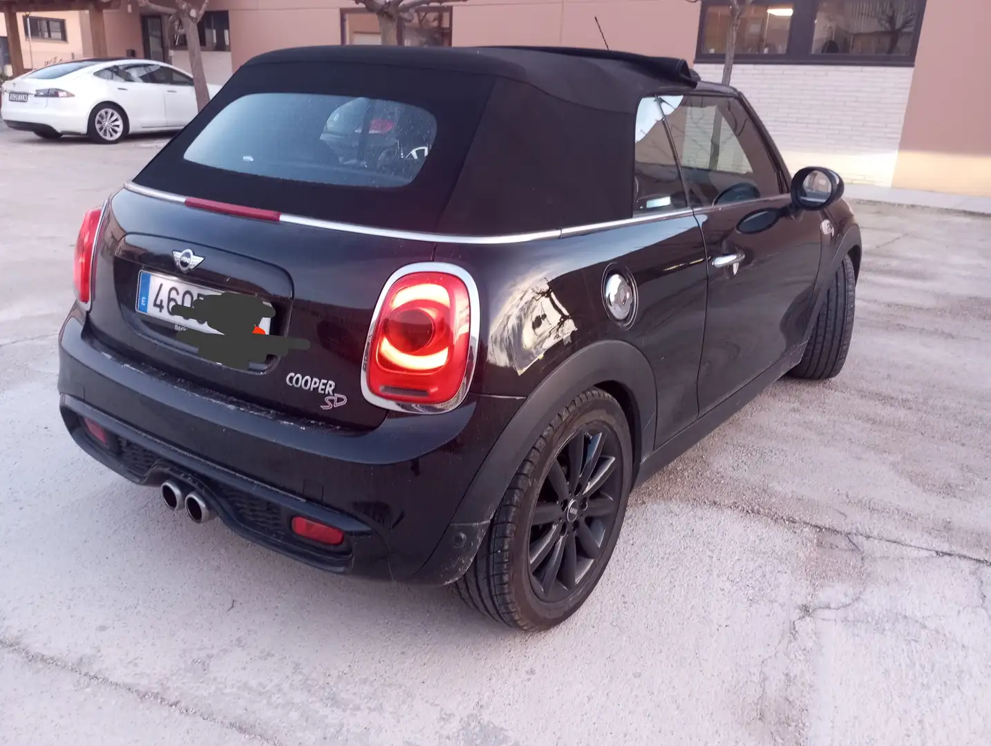 MINI Cooper SD Cabrio Mini Cabrio Cooper SD Aut. Cooper SD Чёрный - 2