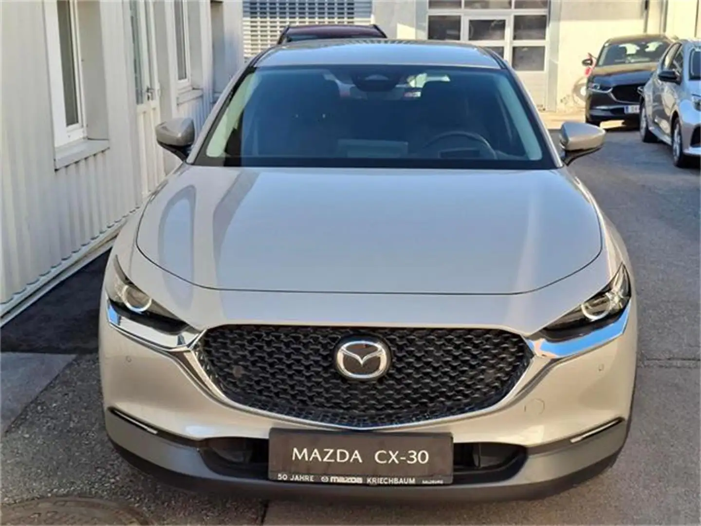 Mazda CX-30 e-Skyactive G140 Centre-Line Grau - 2