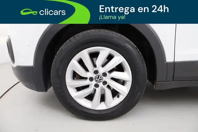 Volkswagen T-Cross view 11