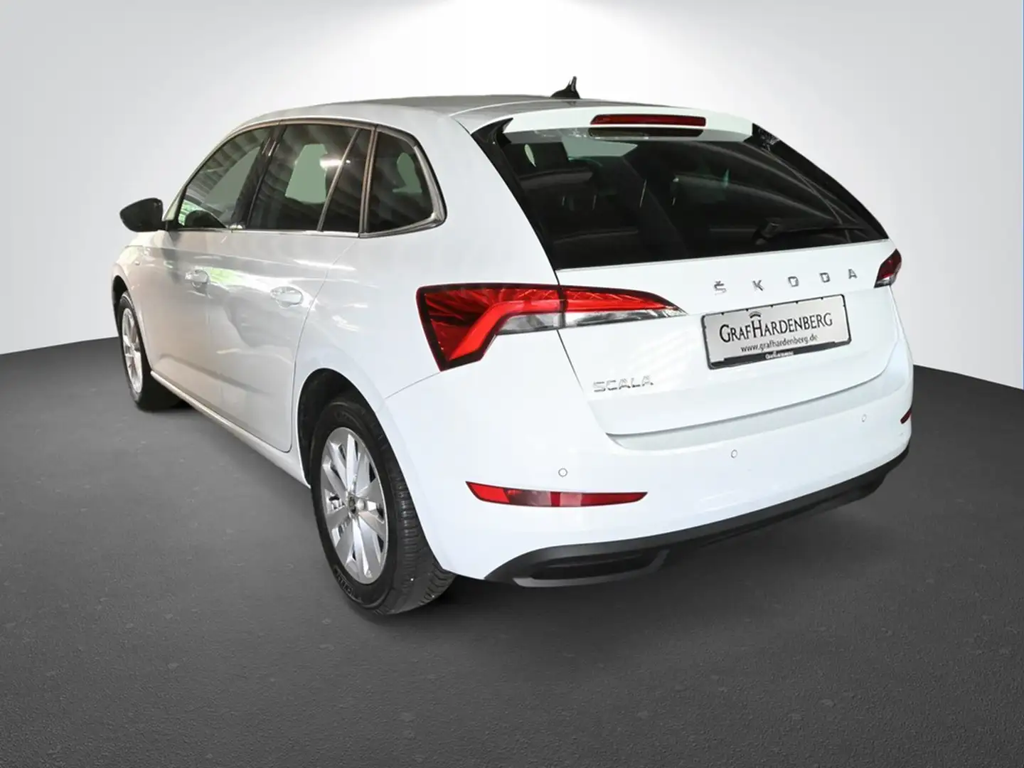 Skoda Scala 1.0 TSI 6GSG Ambition AHK Vorber. / Business - ... Weiß - 2