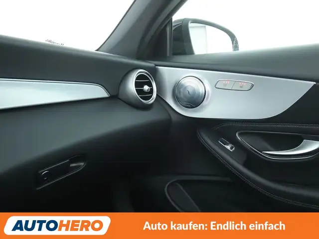 Mercedes-Benz C Class view 27