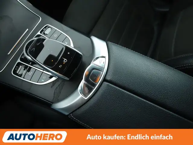 Mercedes-Benz C Class view 23