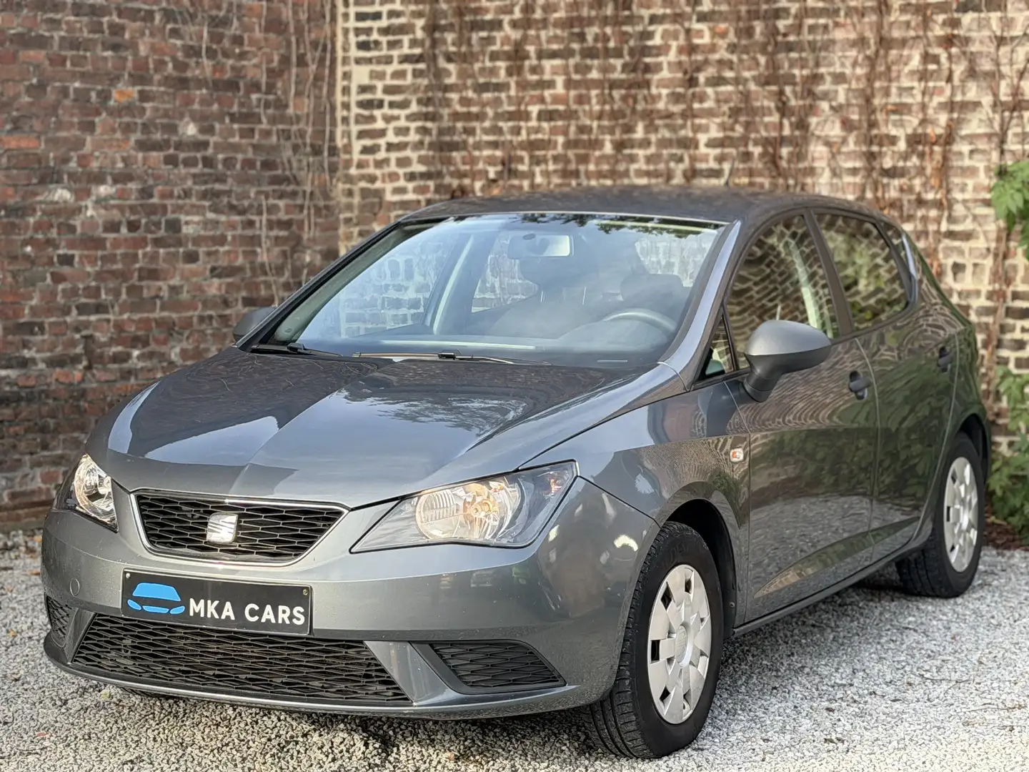 SEAT Ibiza 1.4i Euro 5b Faible Km Etat Neuf Garantie 12 Mois Gris - 2
