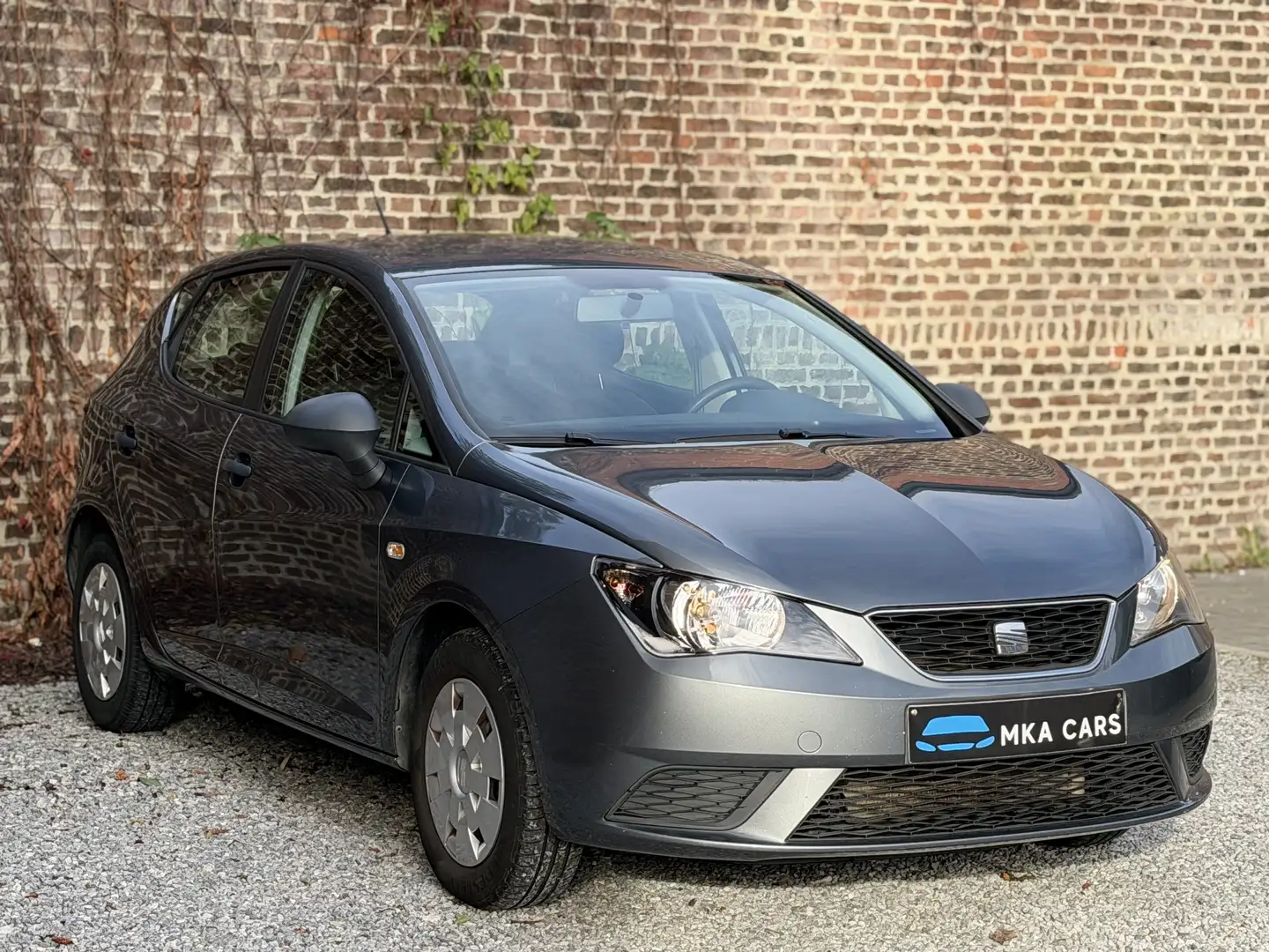 SEAT Ibiza 1.4i Euro 5b Faible Km Etat Neuf Garantie 12 Mois Gris - 1