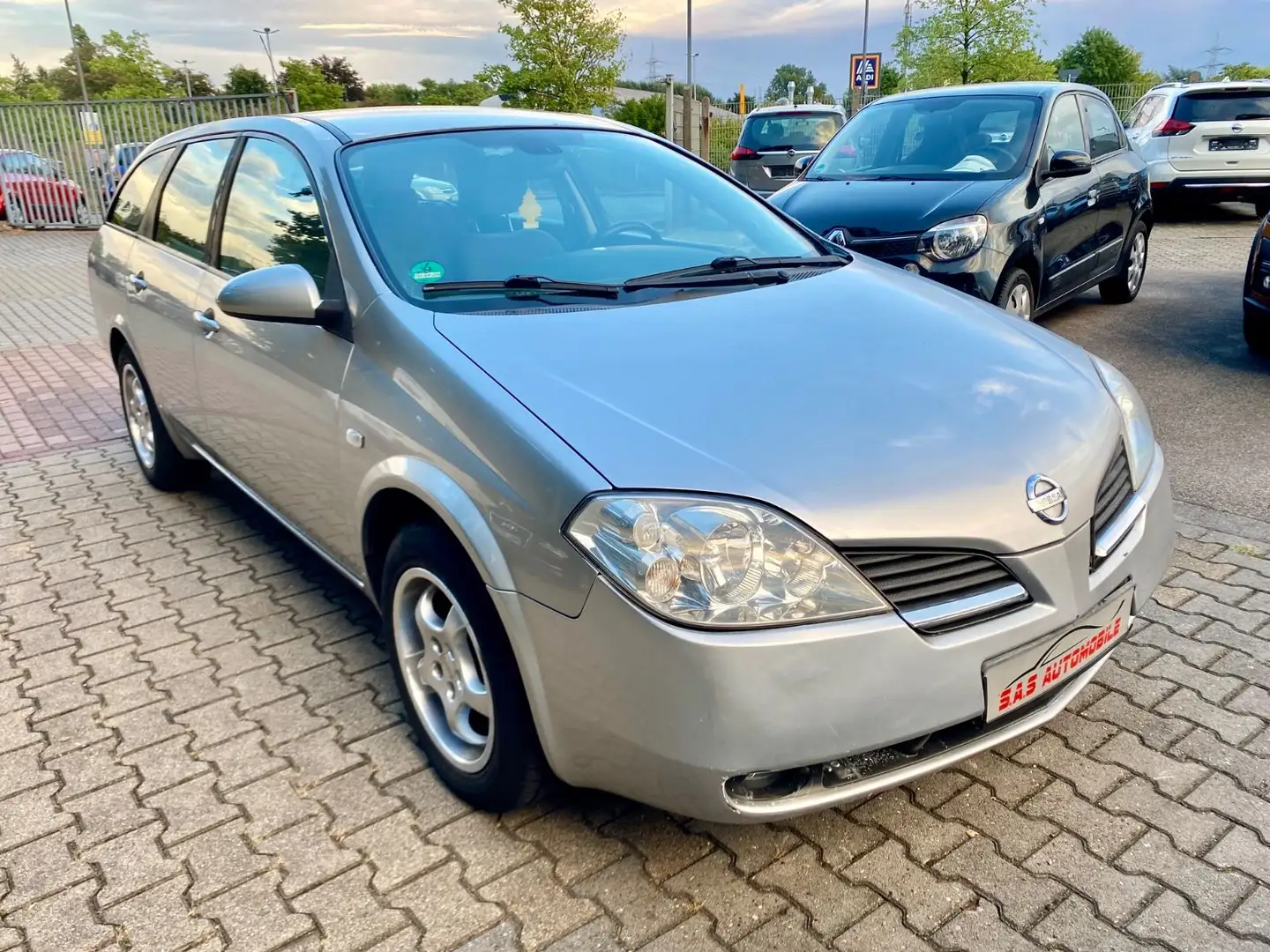 Nissan Primera Traveller Acenta/ Gepflegter Zustand Silver - 1