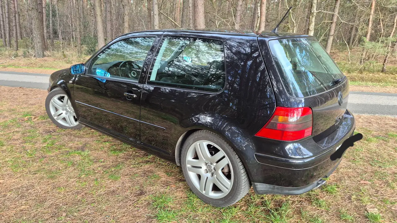 Volkswagen Golf 2.8 V6 4Motion, foto 2