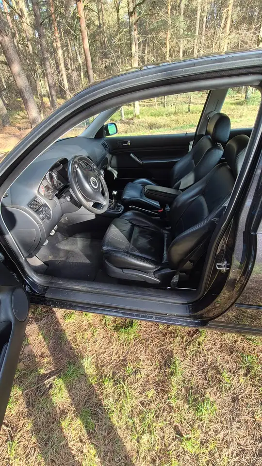 Volkswagen Golf 2.8 V6 4Motion, foto 5