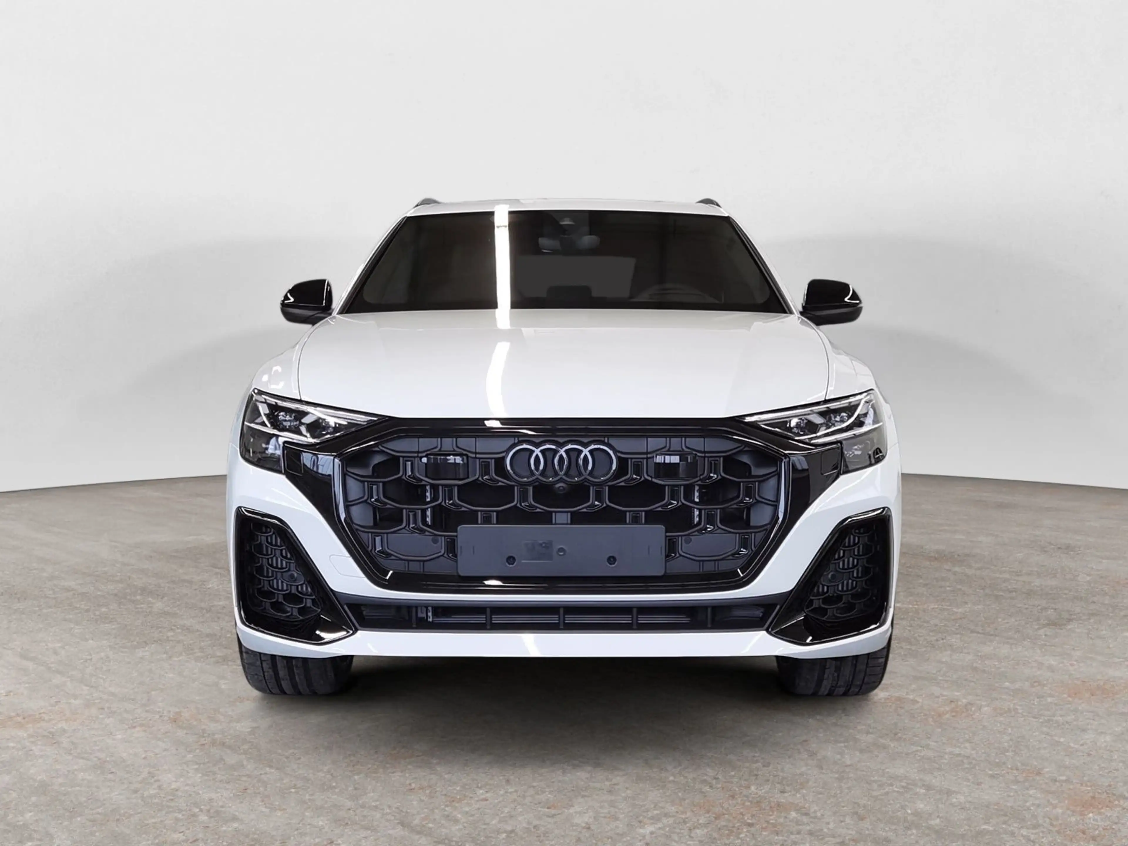 Audi Q8 SUV TFSI e quattro 360 kW tiptronic PANO OLED — photo 9
