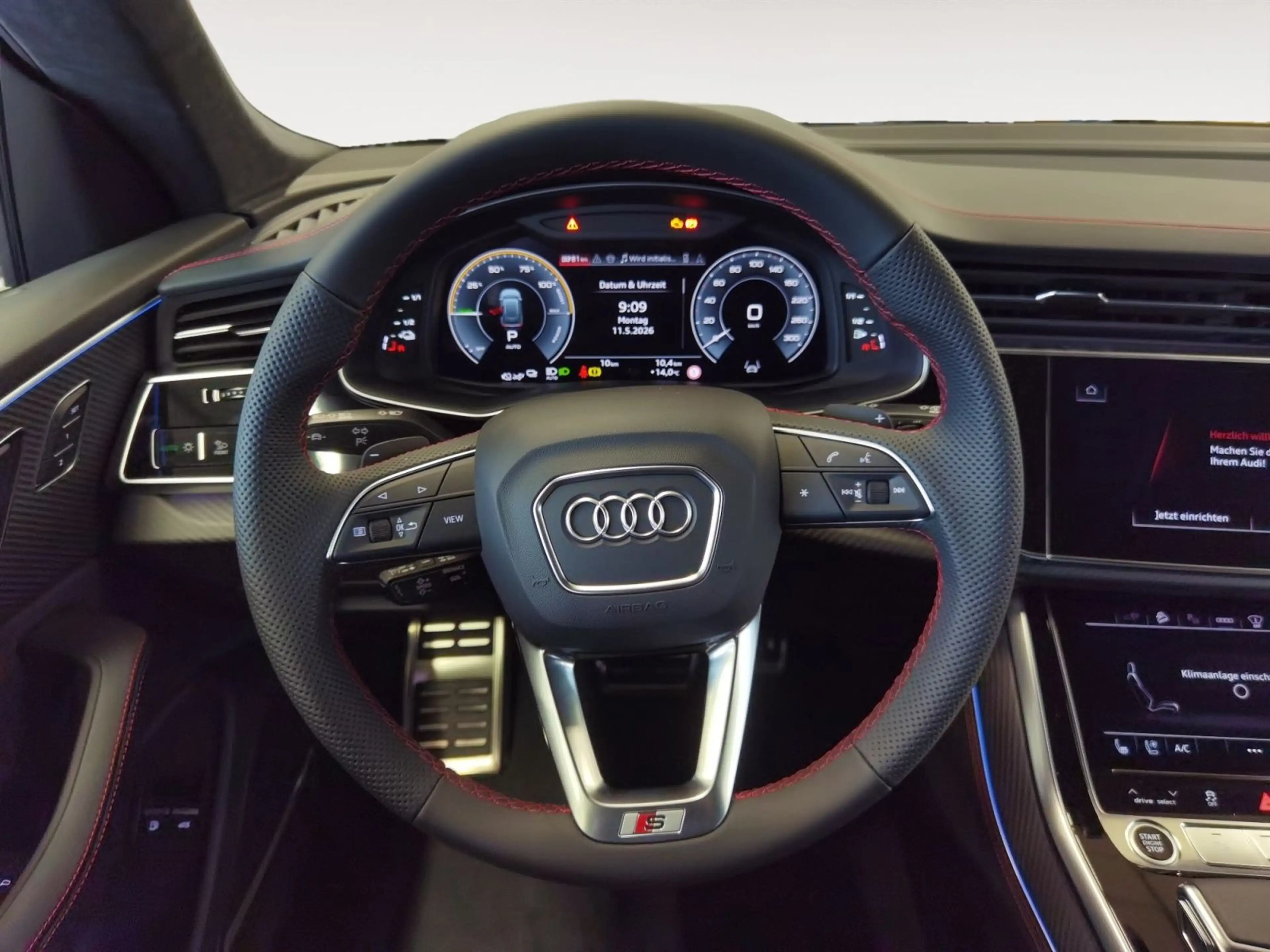 Audi Q8 SUV TFSI e quattro 360 kW tiptronic PANO OLED — photo 13