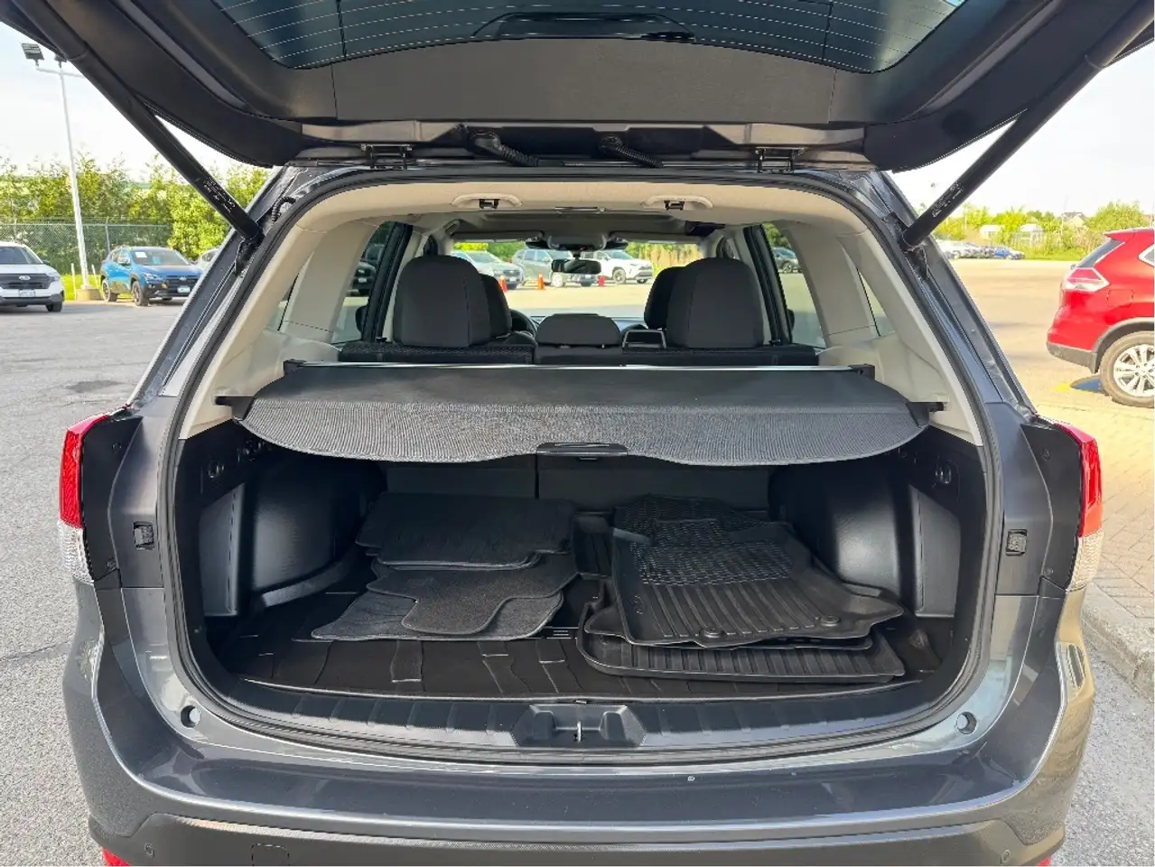 Subaru Forester снимка Subaru Forester