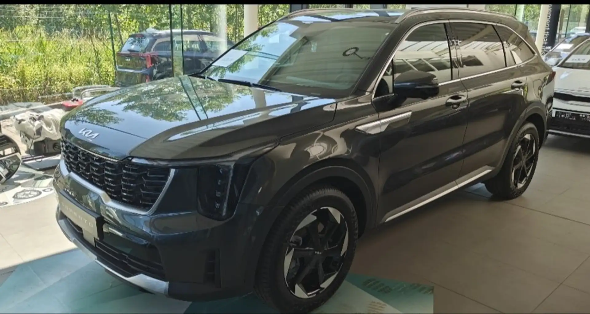 Kia Sorento MQ4 Gris - 1