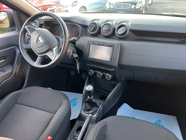Dacia Duster view 9