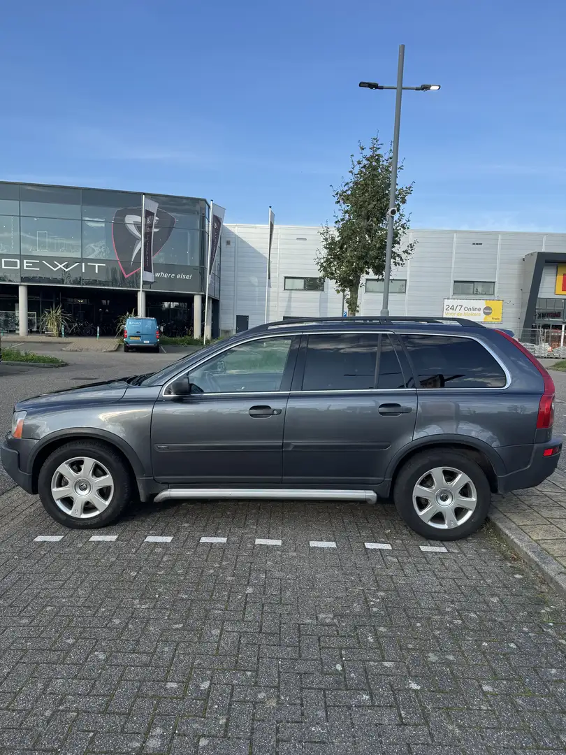 Volvo XC90 2.4 D5 Ocean Race Gris - 2