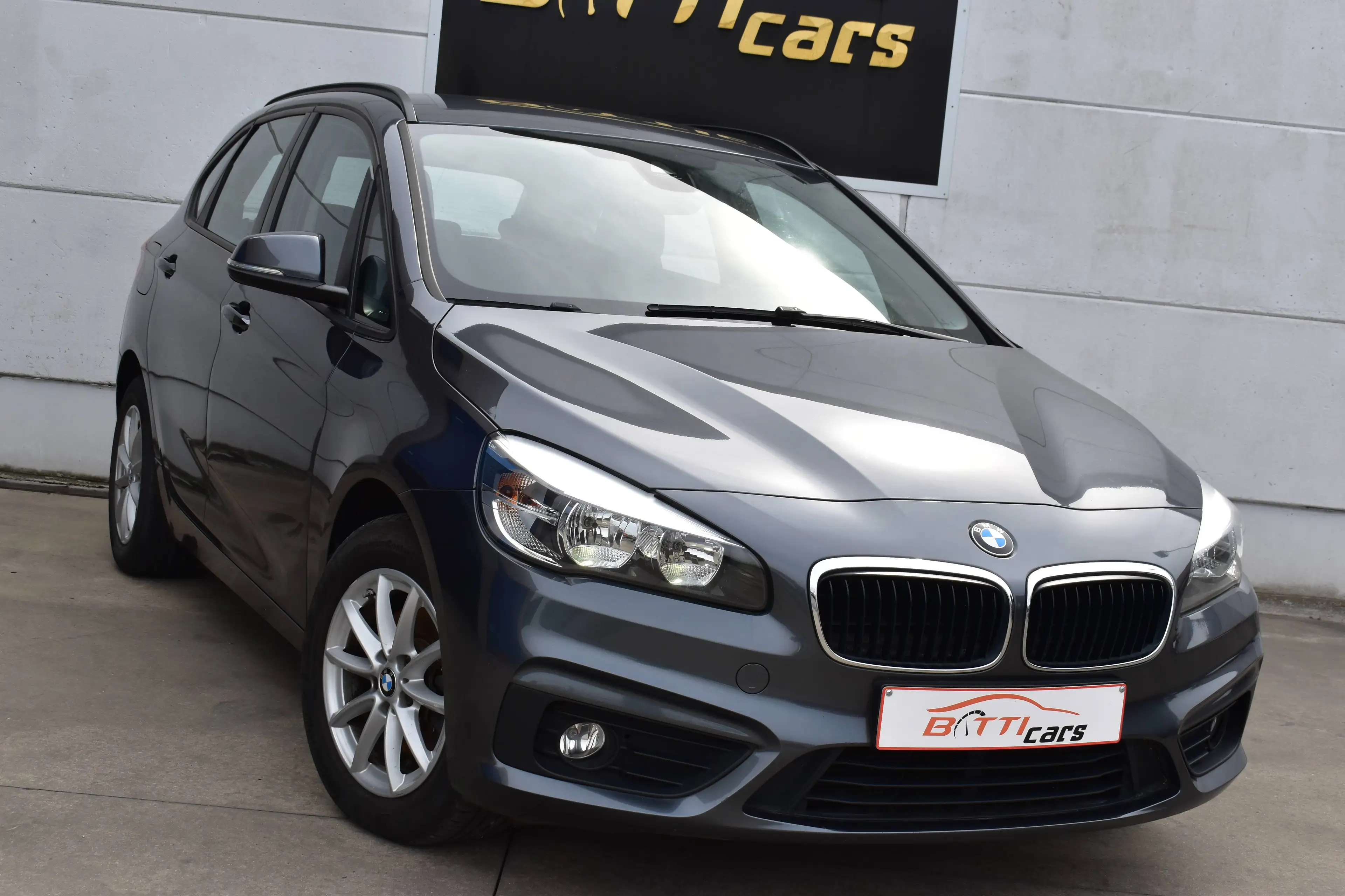 BMW 216 Active Tourer || Navi || 2-zone Airco || PDC || Cruise control — photo 3