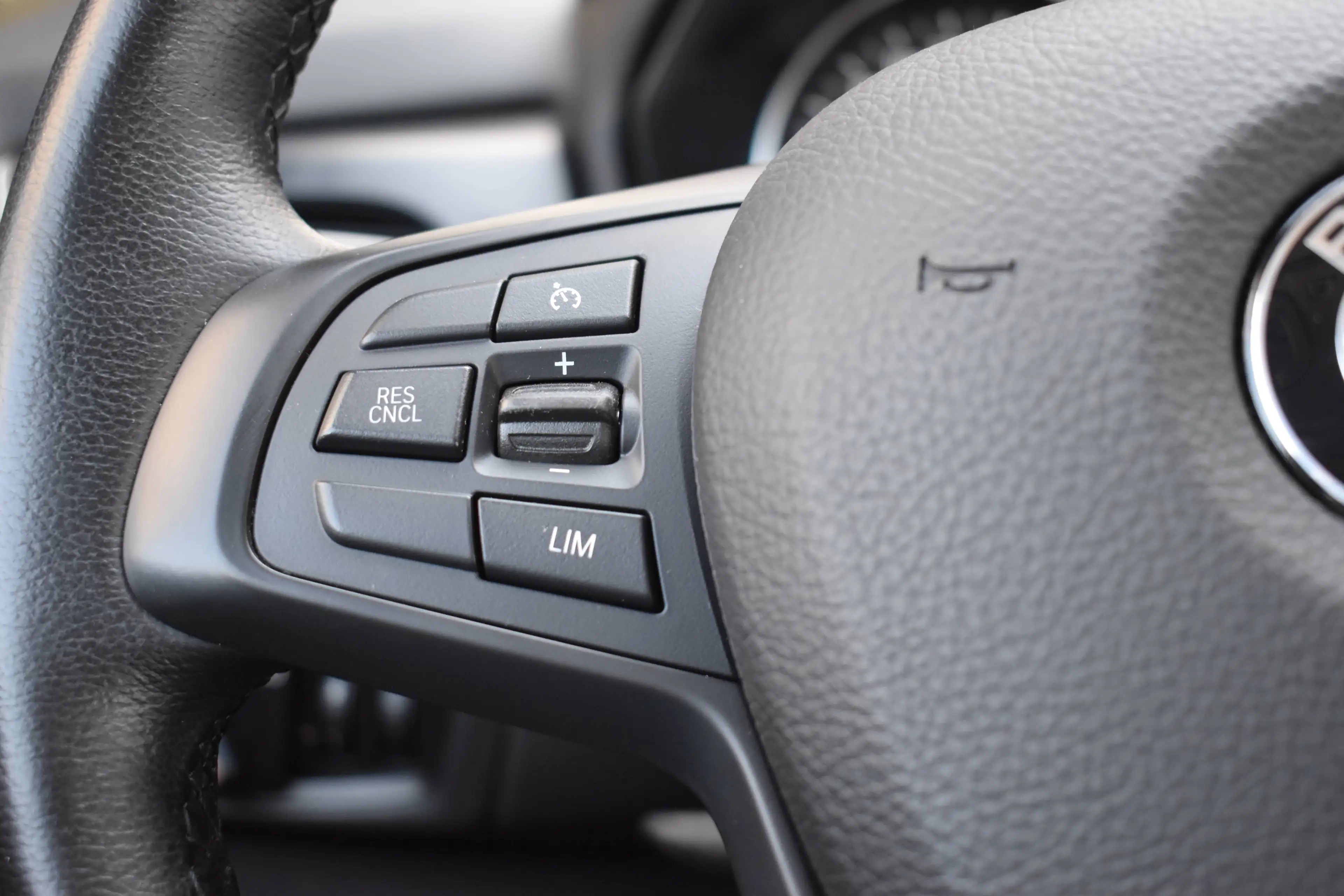 BMW 216 Active Tourer || Navi || 2-zone Airco || PDC || Cruise control — photo 13