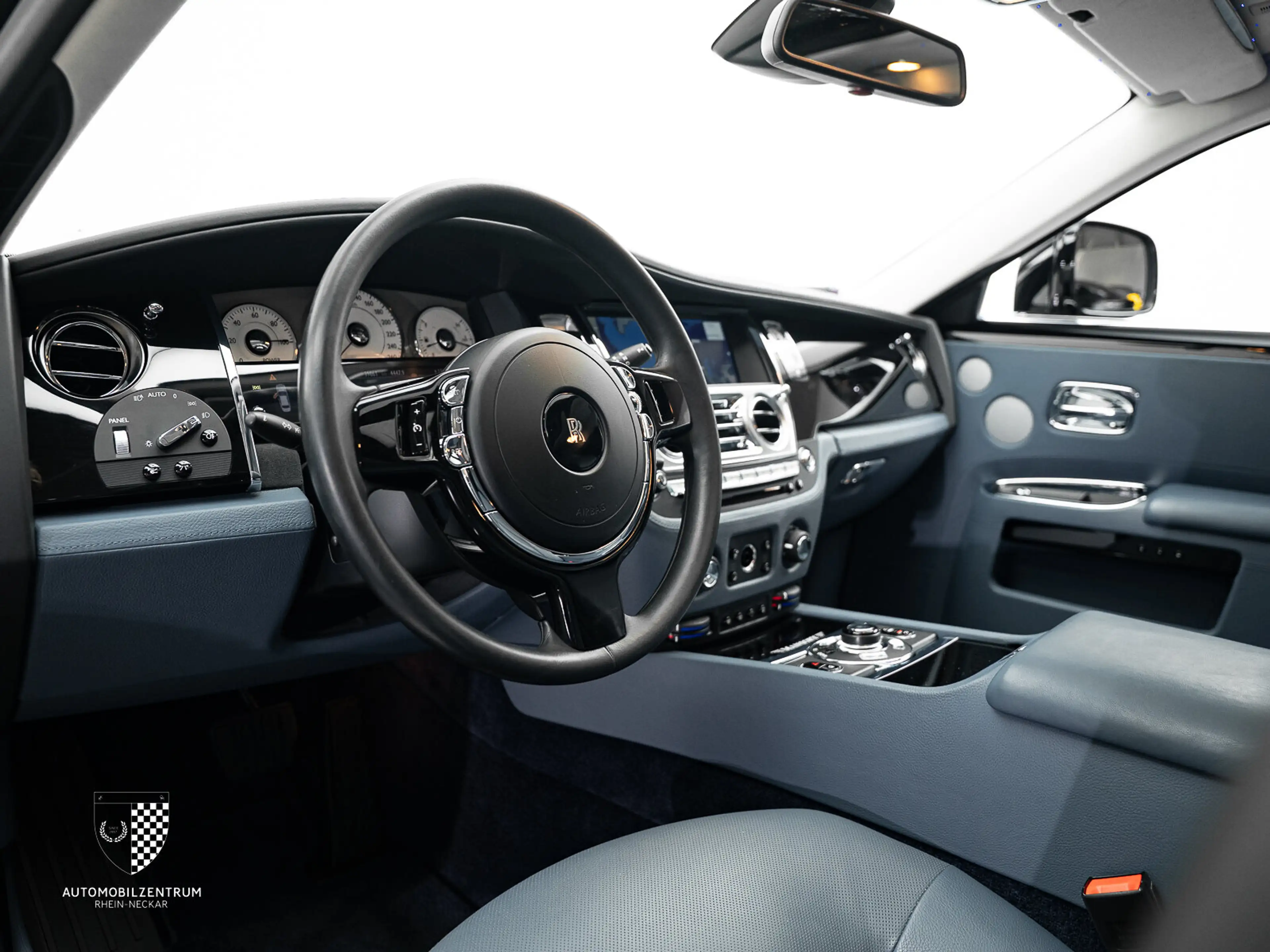 Rolls-Royce Ghost Ghost MANSORY/Panorama/Sternenhimmel/FondEntert. — photo 14