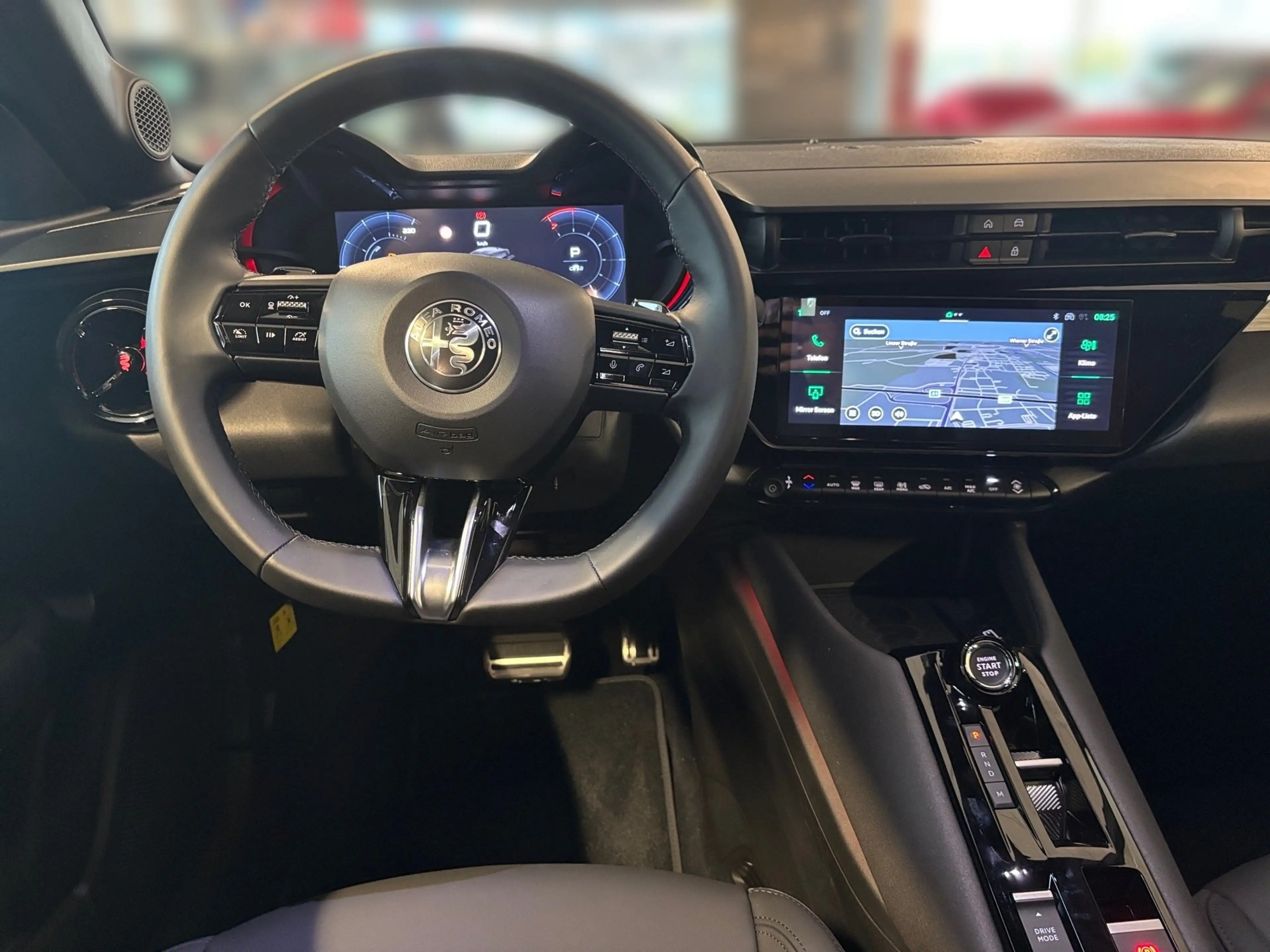 Alfa Romeo Junior Junior Q4 1.2 VGT Ibrida Ti 4Jahre GARANTIE — photo 6