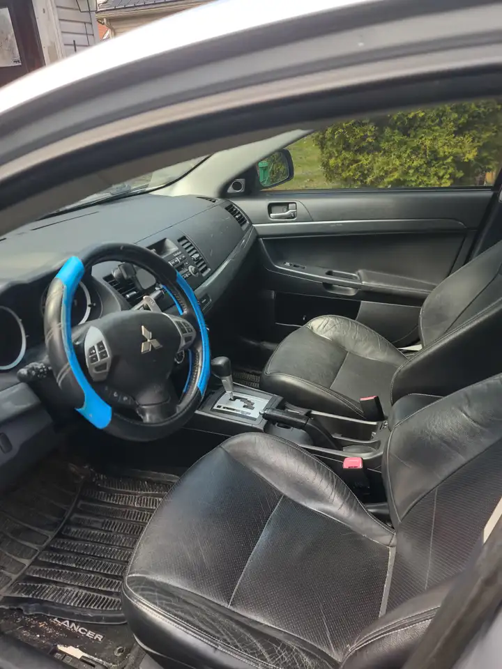 Mitsubishi Lancer снимка Mitsubishi Lancer