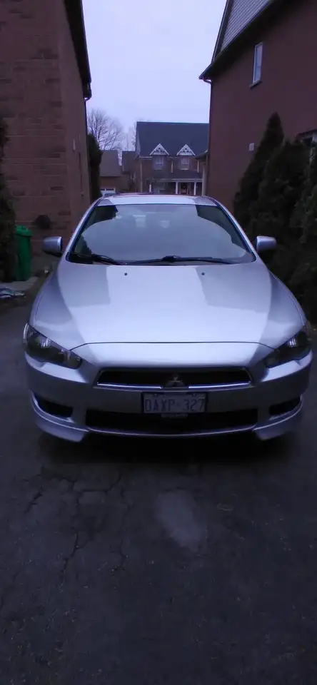 Mitsubishi Lancer снимка Mitsubishi Lancer