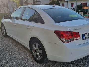 Cruze Hatchback 1.6 LT 124cv