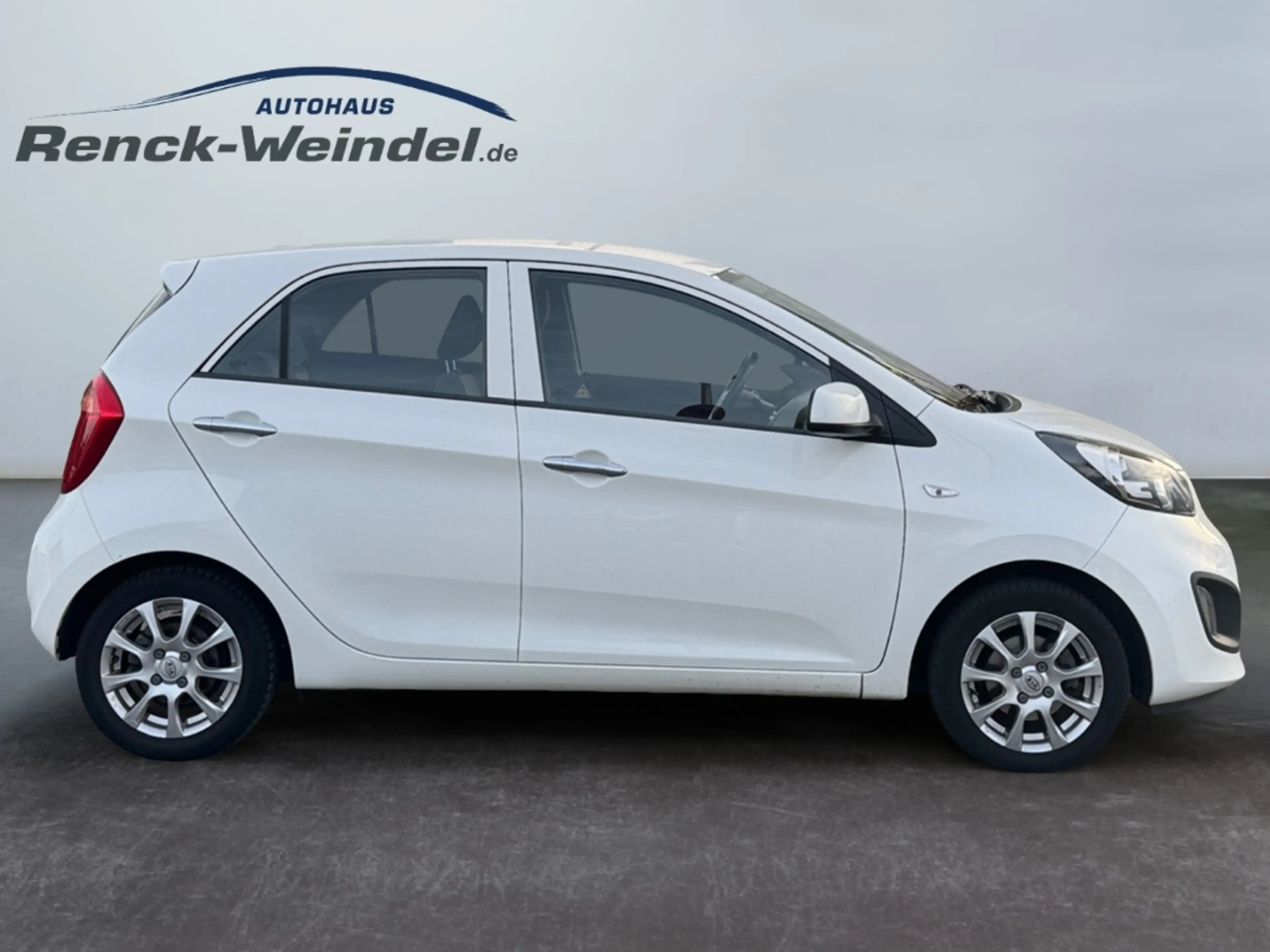 Kia Picanto 1.2 World Cup ed. Klima Apple CarPlay Android Auto — photo 6