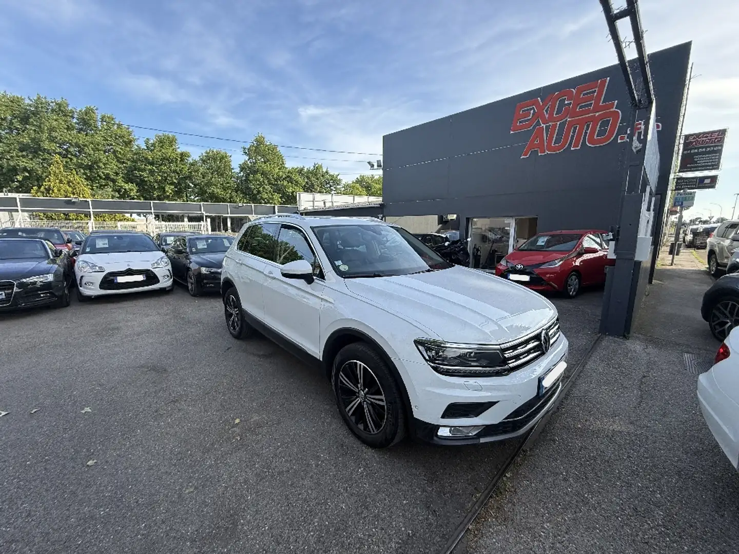 Volkswagen Tiguan 2.0 TDI 150 DSG7 4Motion Carat - 1