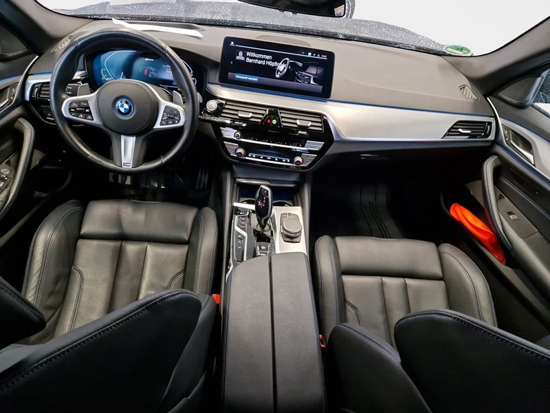 BMW 530 M Sport — photo 11
