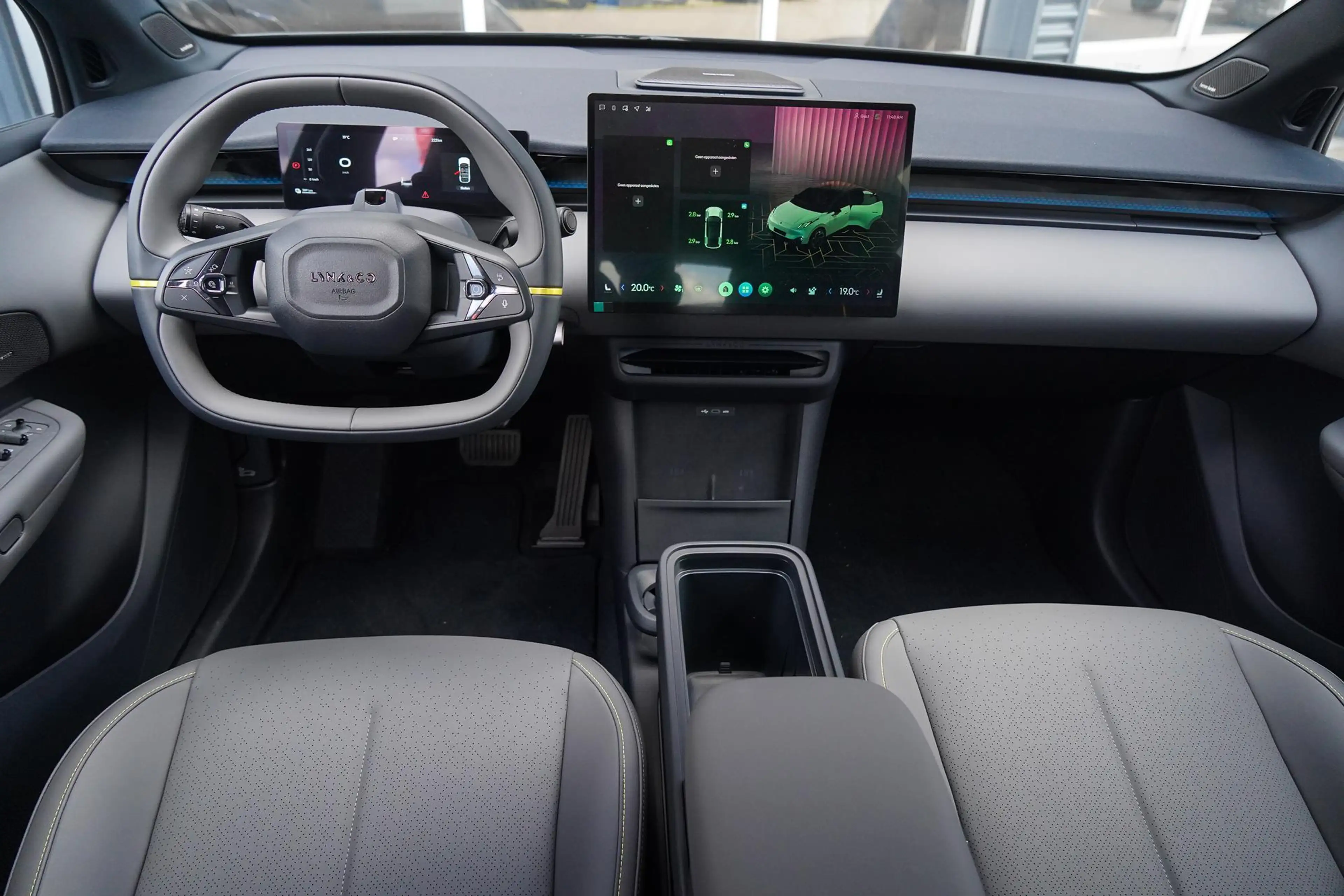 Lynk & Co 02 More 66 kWh | Stoel- stuurverwarming | 360° Camera — photo 13