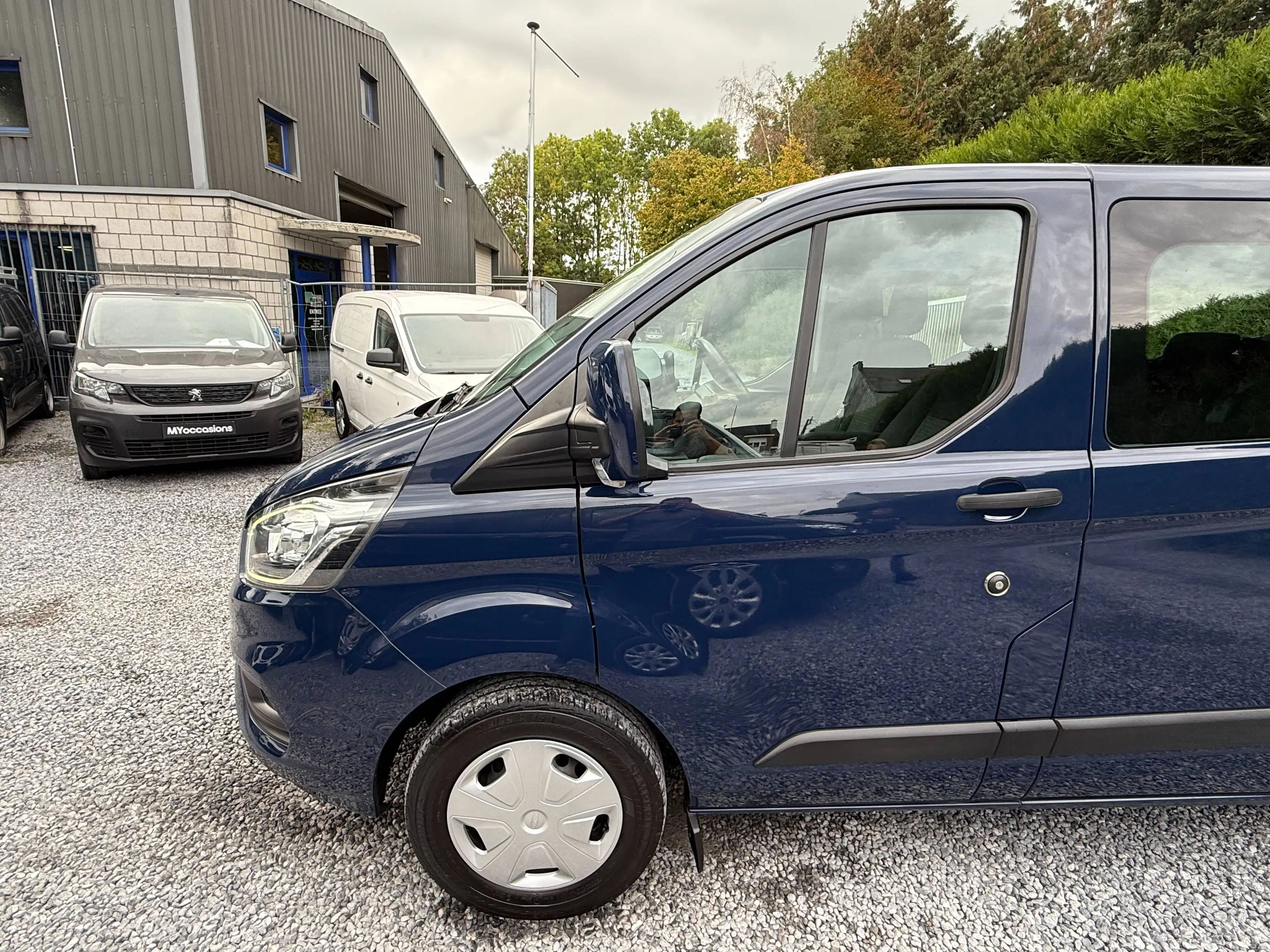 Ford Transit Custom 2.0 TDCi - 9 PLACES  - 131 CHX - 101.000 KM - EURO 6b - TVA DEDUCTIBLE - A VOIR - — photo 9