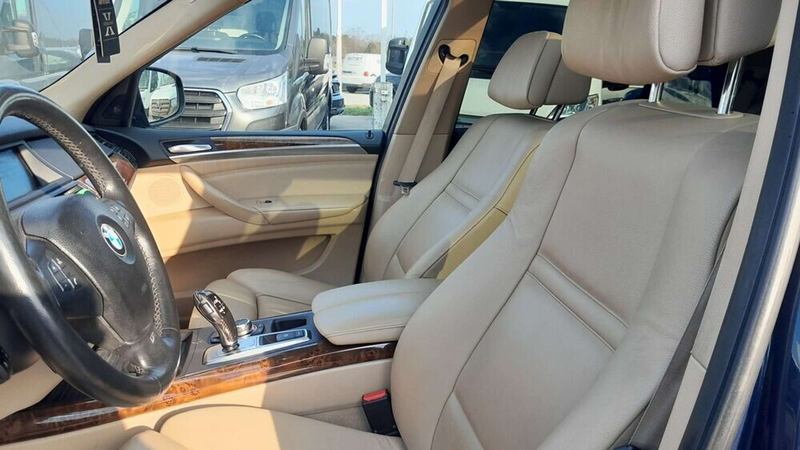BMW X5 xDrive50i Aut. — photo 10