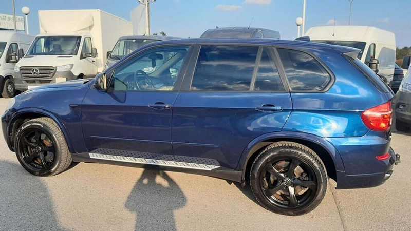 BMW X5 xDrive50i Aut. — photo 8