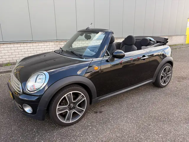 MINI Cooper Cabrio 1.6 122 pk