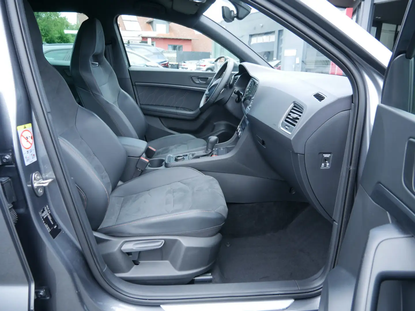 CUPRA Ateca 2.0 TSI 4Drive FACEL. LED 360° COPPER Grau - 2