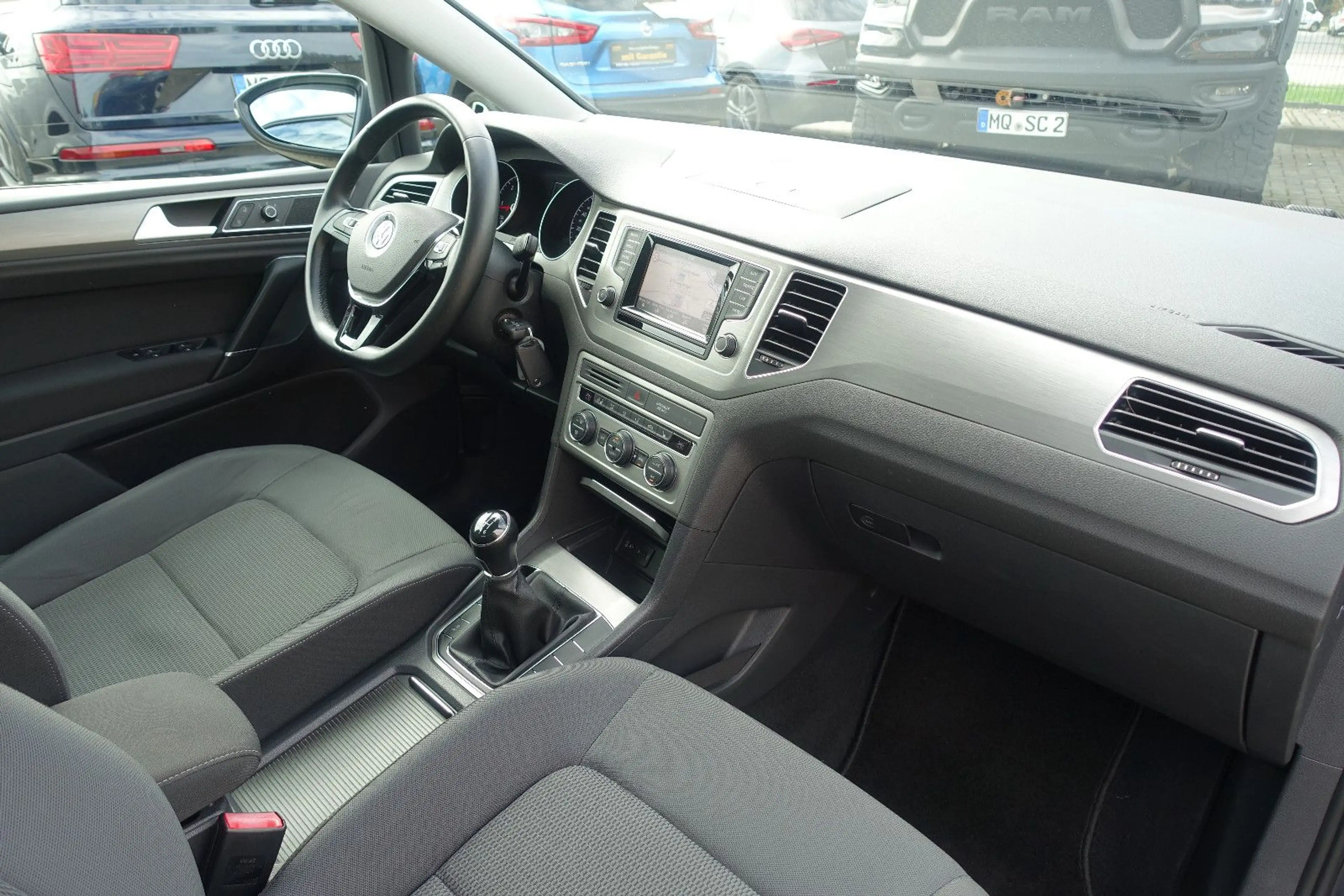 Volkswagen Golf Sportsvan VII*2-Z Klima*Tempomat*Navi*PDC* — photo 20