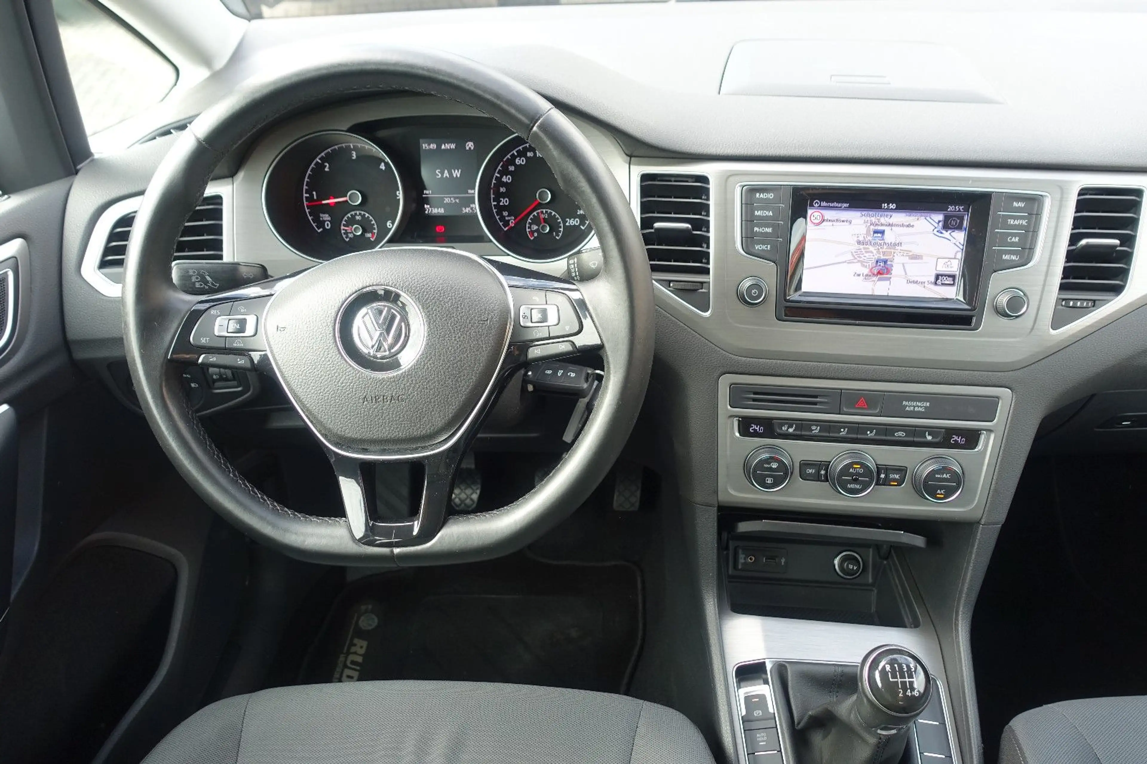 Volkswagen Golf Sportsvan VII*2-Z Klima*Tempomat*Navi*PDC* — photo 16