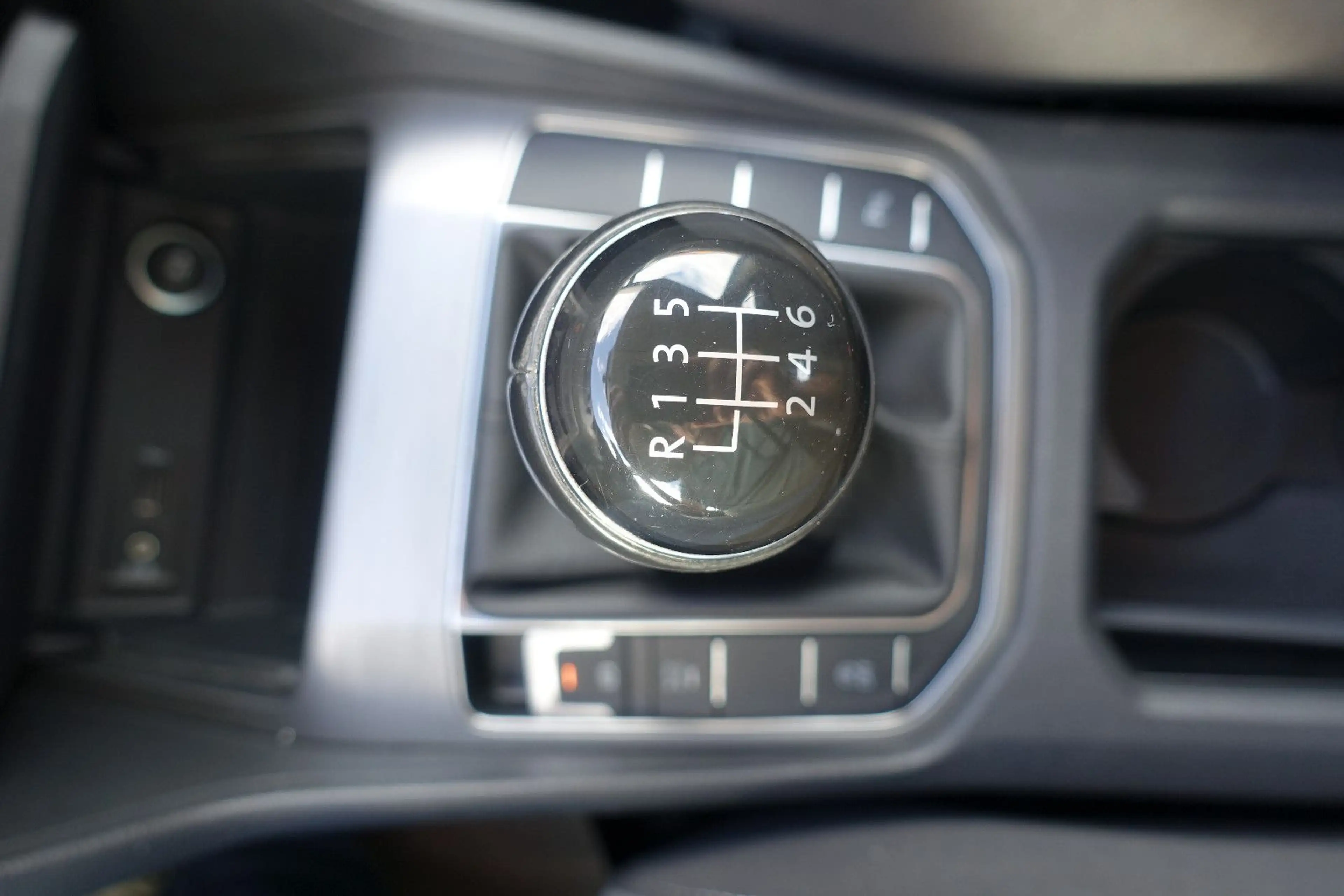 Volkswagen Golf Sportsvan VII*2-Z Klima*Tempomat*Navi*PDC* — photo 41