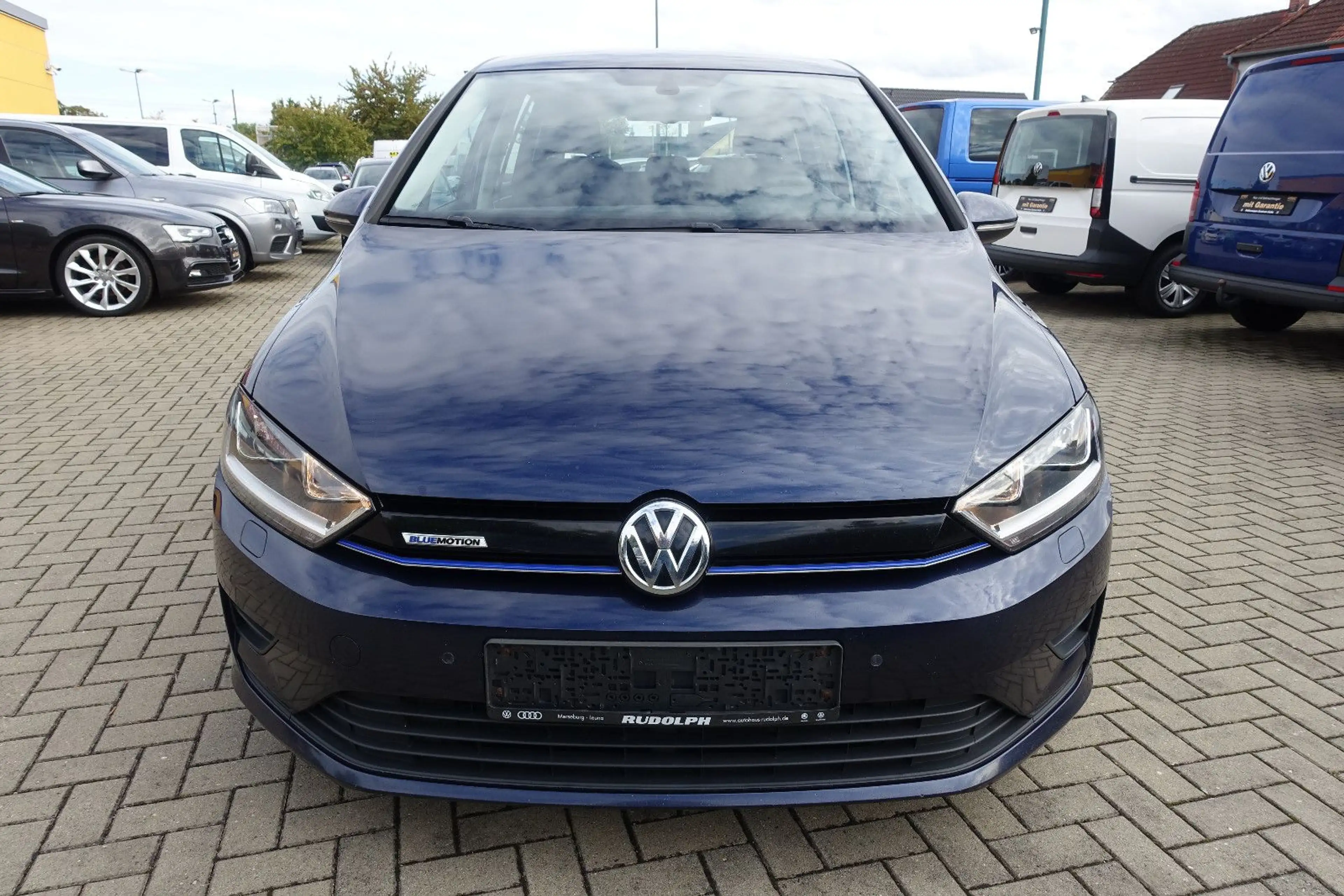 Volkswagen Golf Sportsvan VII*2-Z Klima*Tempomat*Navi*PDC* — photo 2