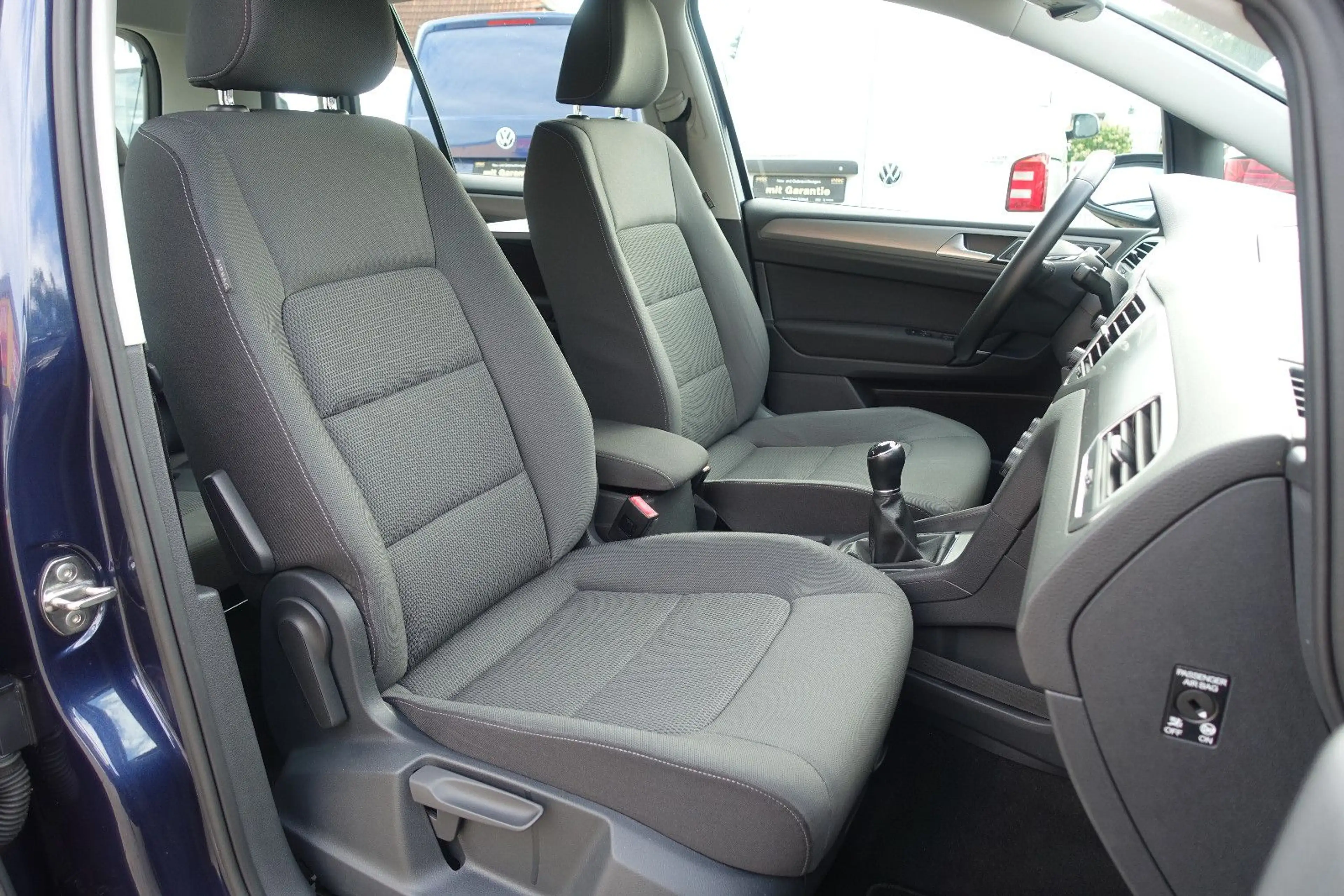 Volkswagen Golf Sportsvan VII*2-Z Klima*Tempomat*Navi*PDC* — photo 19