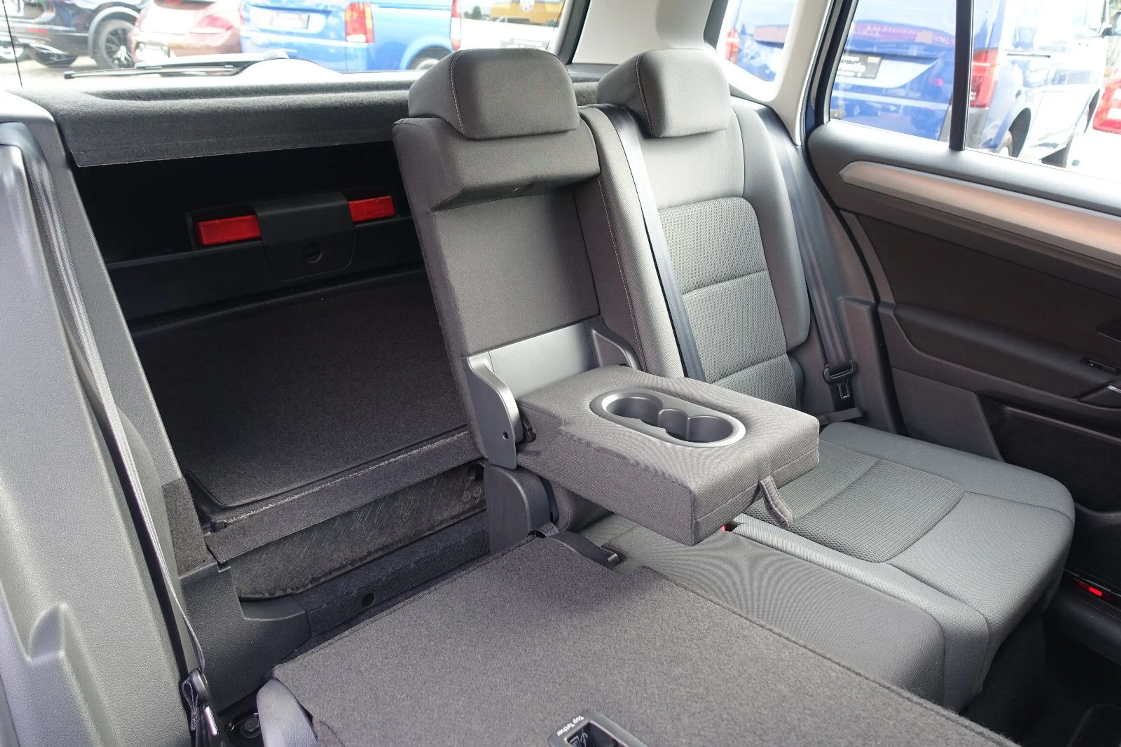 Volkswagen Golf Sportsvan VII*2-Z Klima*Tempomat*Navi*PDC* — photo 25
