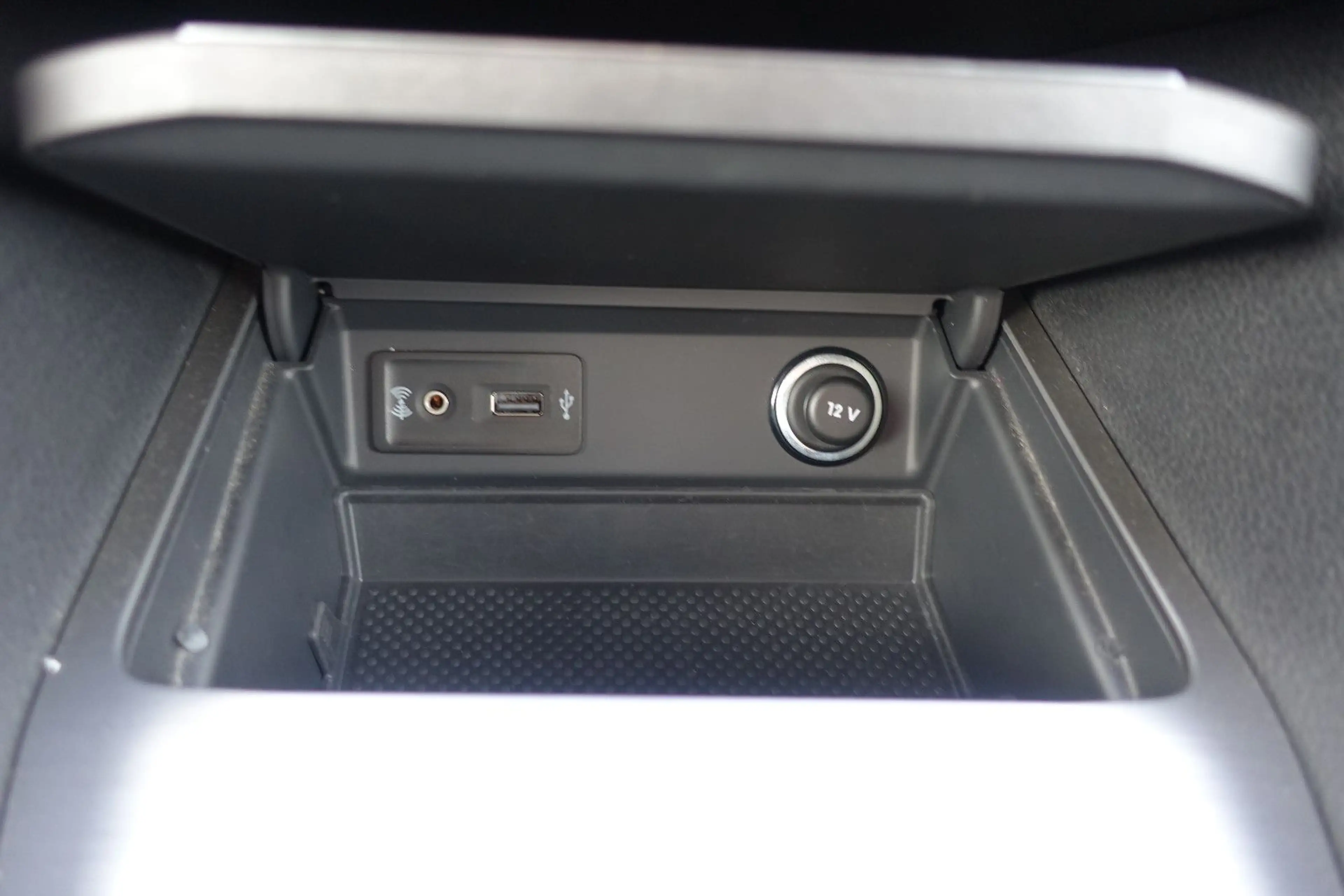 Volkswagen Golf Sportsvan VII*2-Z Klima*Tempomat*Navi*PDC* — photo 44