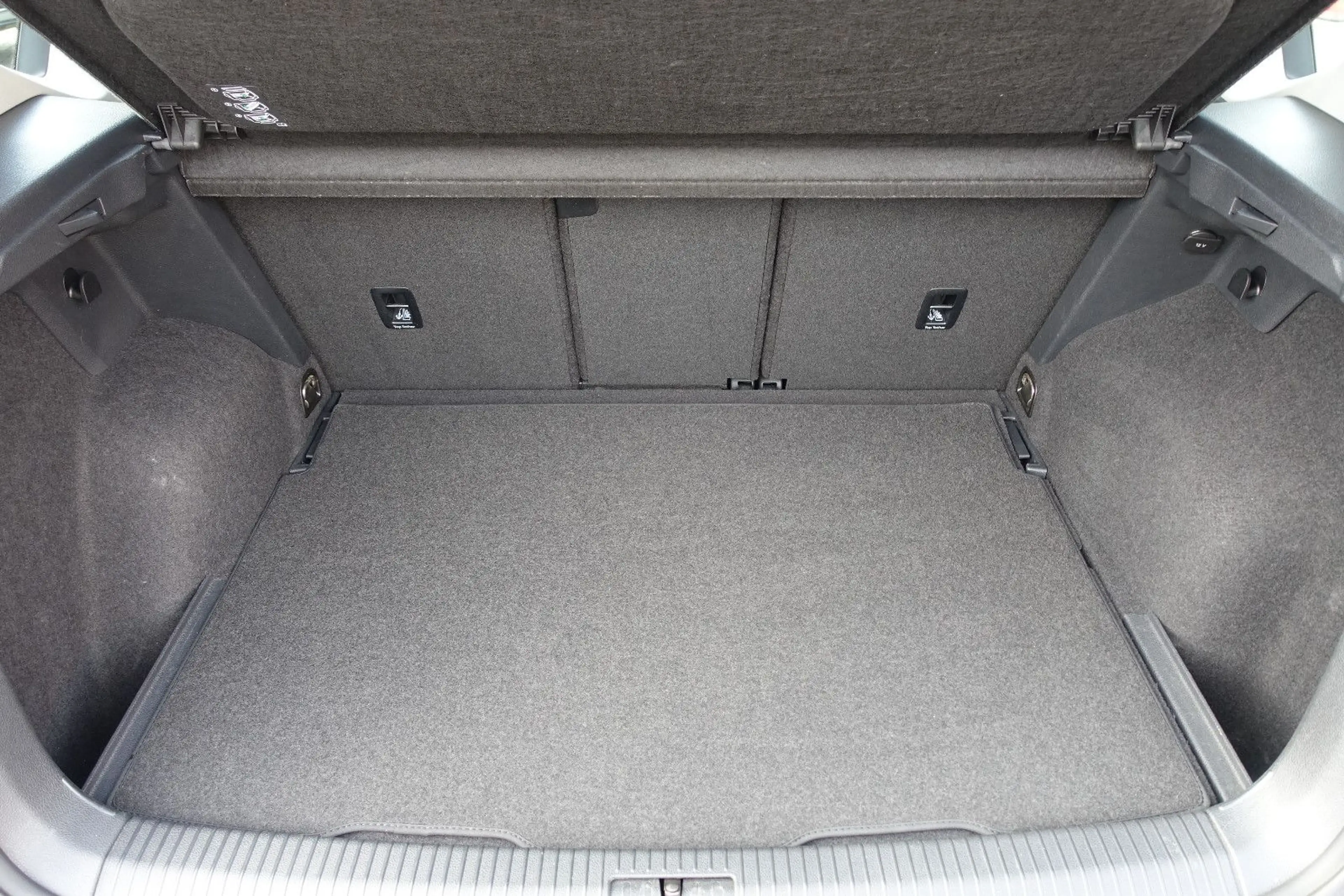 Volkswagen Golf Sportsvan VII*2-Z Klima*Tempomat*Navi*PDC* — photo 31
