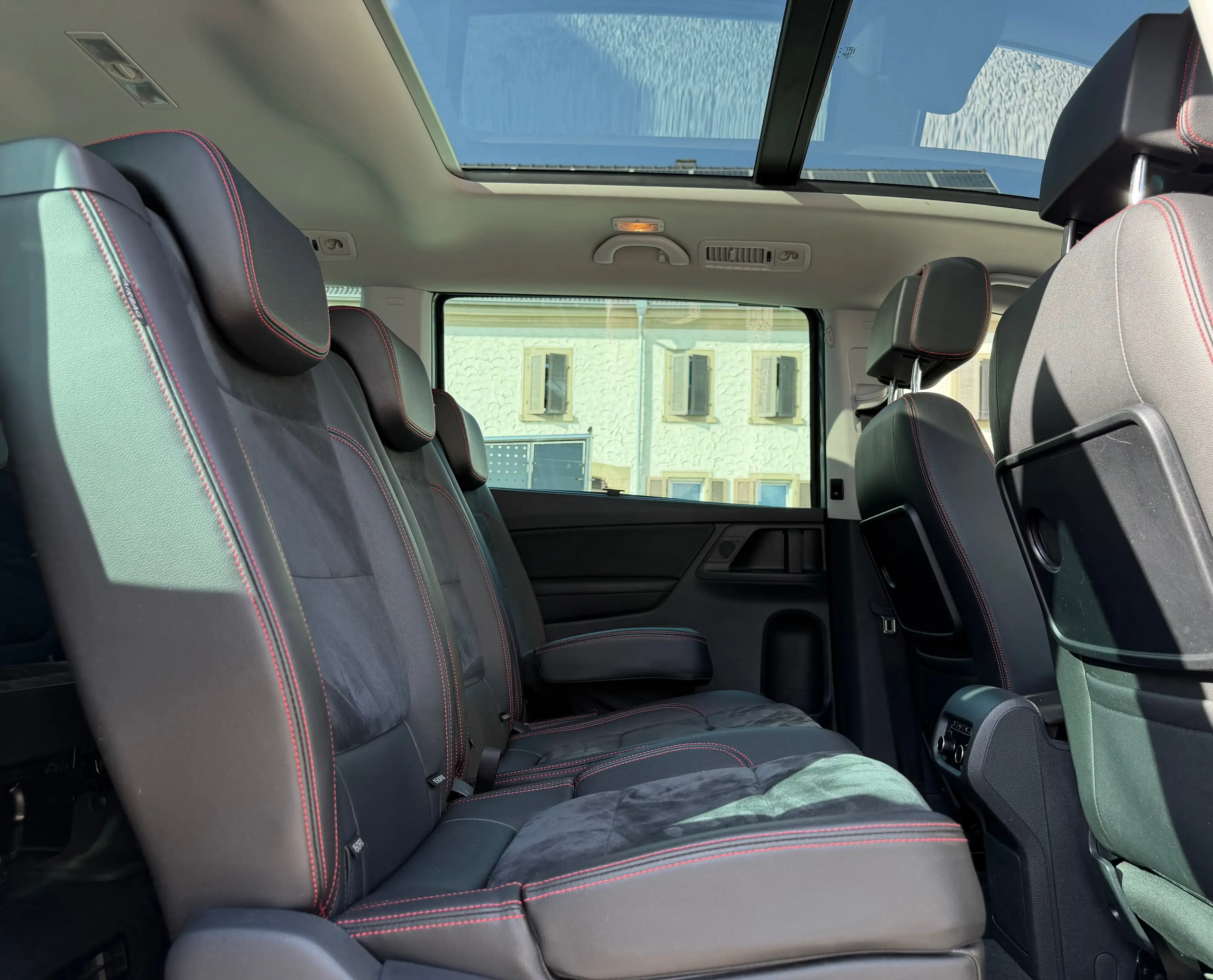 SEAT Alhambra 2.0 TDI DSG FR-Line |7-Sitzer|Pano|R-Kam| — photo 4